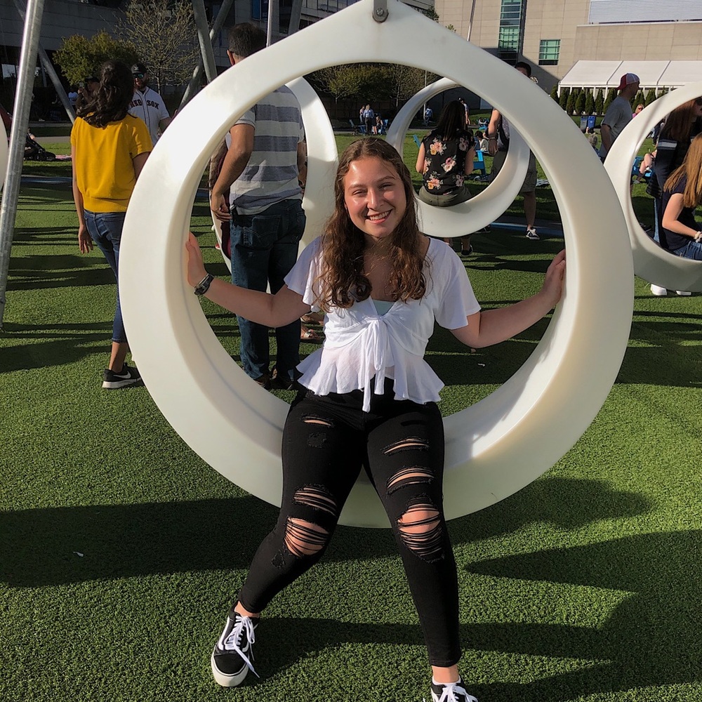Meet your Posher, Eliana